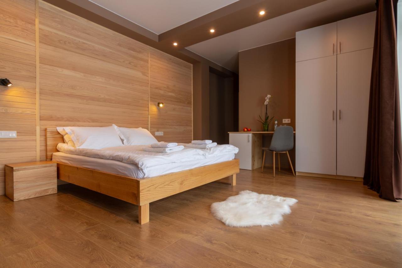 Chillax Hotel Буковел Екстериор снимка