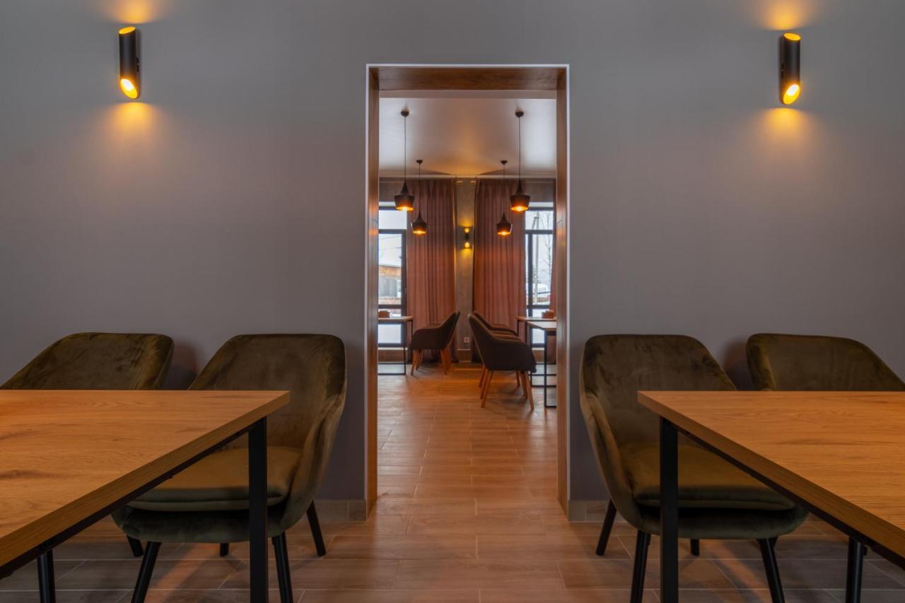 Chillax Hotel Буковел Екстериор снимка