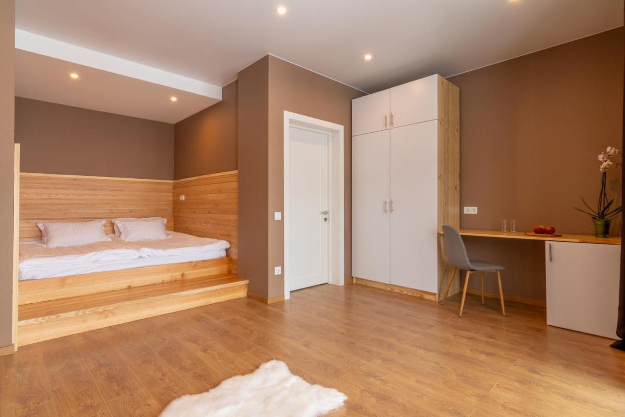 Chillax Hotel Буковел Екстериор снимка