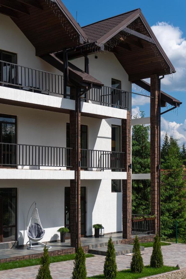 Chillax Hotel Буковел Екстериор снимка