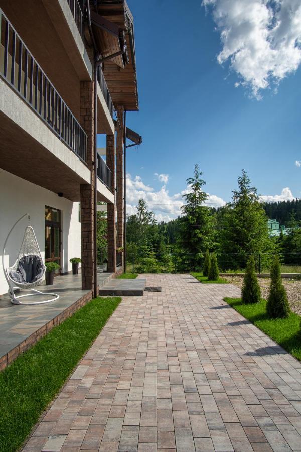 Chillax Hotel Буковел Екстериор снимка